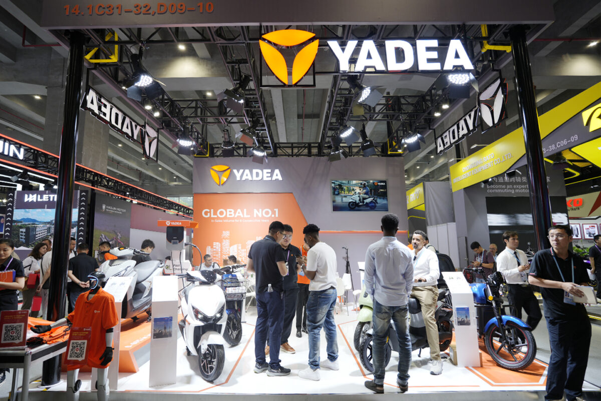 YADEA booth meeting international buyers at the 138th Canton Fair